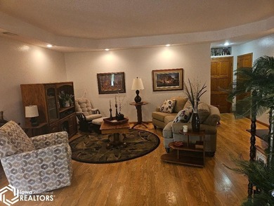 Check out this 2236 ft, Brick 3 bedroom Lake home! This one has - photo 12
