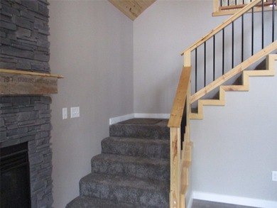 The builder has adorned this new home with high end features and - photo 25