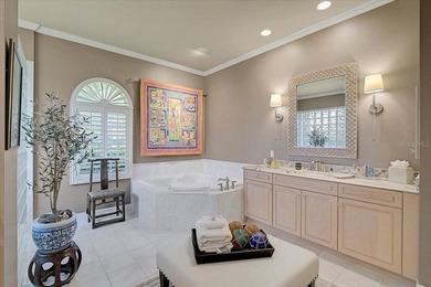 **IMPRESSIVE GOLF COURSE ESTATE IN THE HIGHLY SOUGHT-AFTER OAKS - photo 26