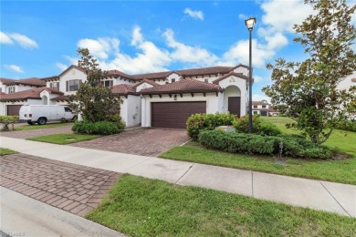 (private lake, pond, creek) Townhome/Townhouse For Sale in Naples Florida