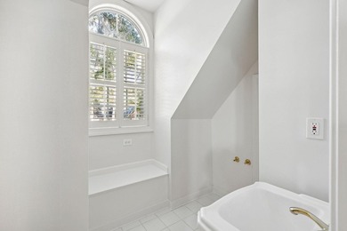 Welcome to 660 Ayers Drive - a spacious, custom-built family - photo 46