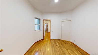 Rent stabilized six-family with a store for sale in a Prime - photo 9