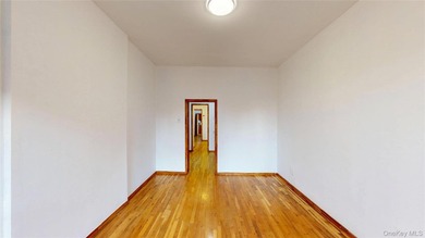 Rent stabilized six-family with a store for sale in a Prime - photo 10