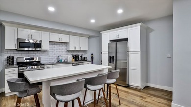 Property to be delivered vacant by close of escrow. Beautifully - photo 7