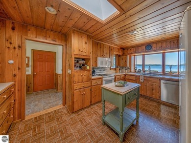 Enjoy the best of North Lake Leelanau living with 200 feet of - photo 12
