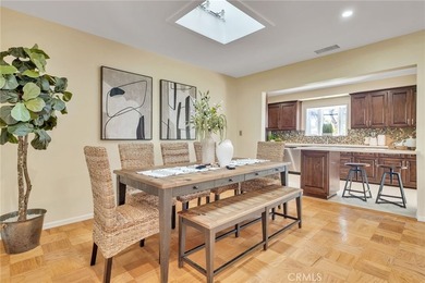 Love at first sight! A welcoming open-concept floorpan greets - photo 13