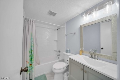Welcome to Silver Cove in Punta Gorda. This beautifully updated - photo 17