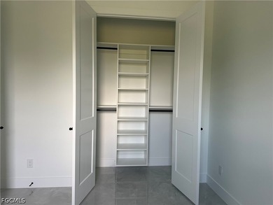 Welcome to this stunning new-build (2026) home on a spacious lot - photo 17