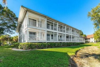 Lake Condo For Sale in Palm Beach Gardens, Florida
