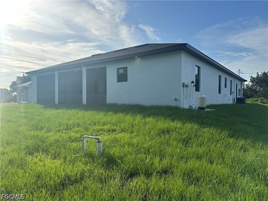 Welcome to this stunning new-build (2026) home on a spacious lot - photo 23