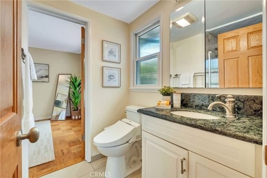 Love at first sight! A welcoming open-concept floorpan greets - photo 25