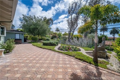 Love at first sight! A welcoming open-concept floorpan greets - photo 48