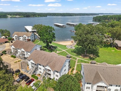 WATERFRONT CONDO TOP FLOOR - photo 1