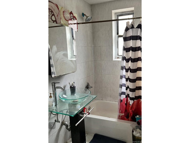 Location! Location! Location! This is a one bedroom Apartment in - photo 5