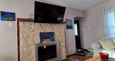 Welcome to this spacious and inviting Colonial in Freeport - photo 6