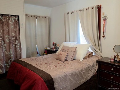 Welcome to this spacious and inviting Colonial in Freeport - photo 7