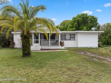 INVESTOR OR FIRST TIME HOME BUYERS! FHA QUALIFIED! This home - photo 3