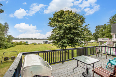 ENJOY LAKE LIVING AT IT'S FINEST SOLD - photo 3