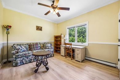 Stunning 5-bedroom, 3.5-bathroom Colonial situated on an - photo 15