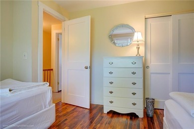 Unbeatable Newport Value: Rare 2-Story Townhouse in Desirable - photo 18