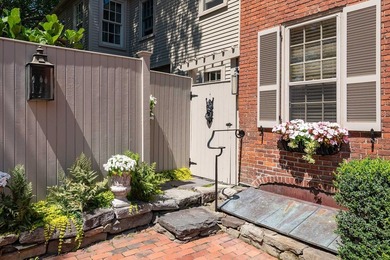 Originally built circa 1815 Federal, Strawbery Court is one of - photo 34