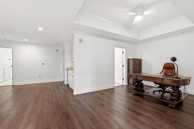 A rare opportunity to own one of the most distinctive residences - photo 17