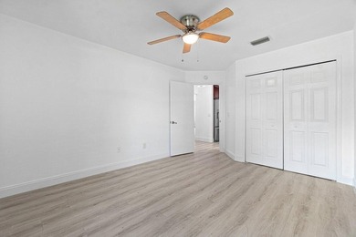 Charming guard gated community in East Boca, 1 1/2 miles to - photo 24