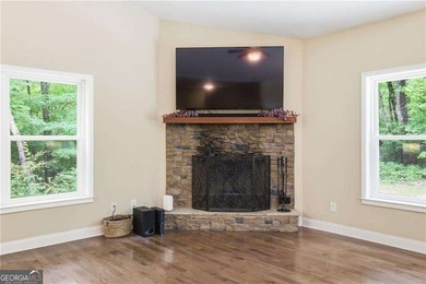 Nestled on a private lot in the quiet Lake Allatoona community - photo 10