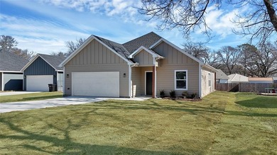 Lake Tawakoni Home For Sale in East Tawakoni Texas