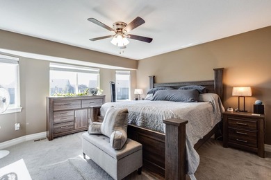 This stunning 5-bedroom, 3-bathroom home offers all the upgrades - photo 3