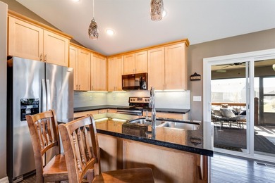 This stunning 5-bedroom, 3-bathroom home offers all the upgrades - photo 10