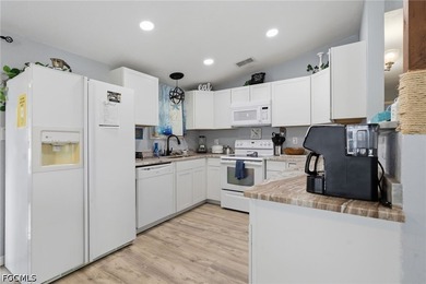This is a Short Sale subject to 3rd party approval. Spacious - photo 12