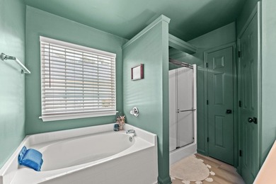 This is a beautifully maintained 4-bedroom, 2-bath home situated - photo 14