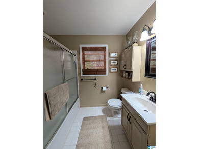 Beautiful 2-bedroom 2 bath home with approximately 400 feet of - photo 16
