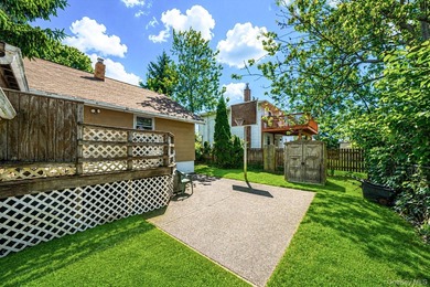 Welcome to this charming 2-bedroom, 2-bath home offering - photo 18