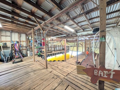 Beautiful 2-bedroom 2 bath home with approximately 400 feet of - photo 21