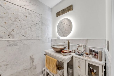 Golf Course View! Beautifully updated three-level Kensington - photo 7