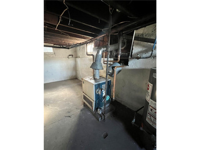 Opportunity awaits at this spacious City of Rochester home - photo 16