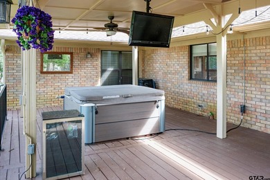 Welcome to your retreat in Holly Lake Ranch, a premier gated - photo 22