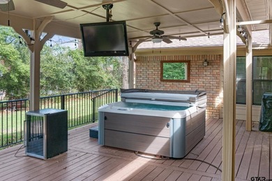 Welcome to your retreat in Holly Lake Ranch, a premier gated - photo 23
