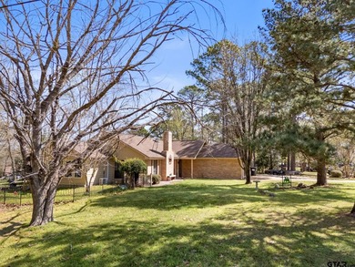 Welcome to your retreat in Holly Lake Ranch, a premier gated - photo 28