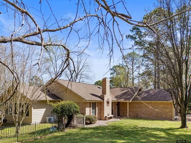 Welcome to your retreat in Holly Lake Ranch, a premier gated - photo 29