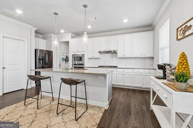 Welcome to this exquisite home situated in the White Oak Park at - photo 31