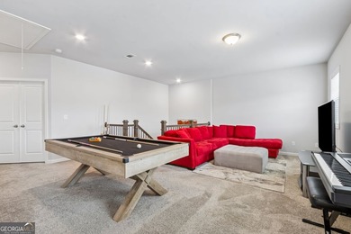 Welcome to this exquisite home situated in the White Oak Park at - photo 38