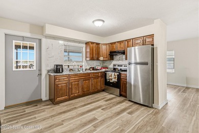 OPPORTUNITY KNOCKING, WILL YOU ANSWER? This 4-PLEX Mix-use - photo 8