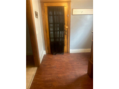 A Beautiful house with much potential, with some cosmetic - photo 10