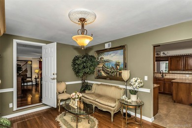 A rare opportunity offering true versatility-this beautifully - photo 4
