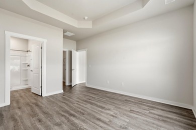 Welcome to this beautifully maintained 3-bedroom, 2-bath home - photo 11