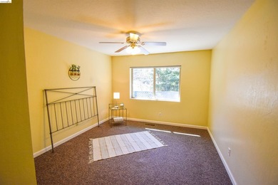 Price Impoved! Welcome Home to Phoenix Lake Park! This single - photo 22
