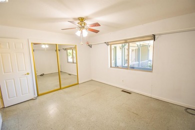 Price Impoved! Welcome Home to Phoenix Lake Park! This single - photo 25